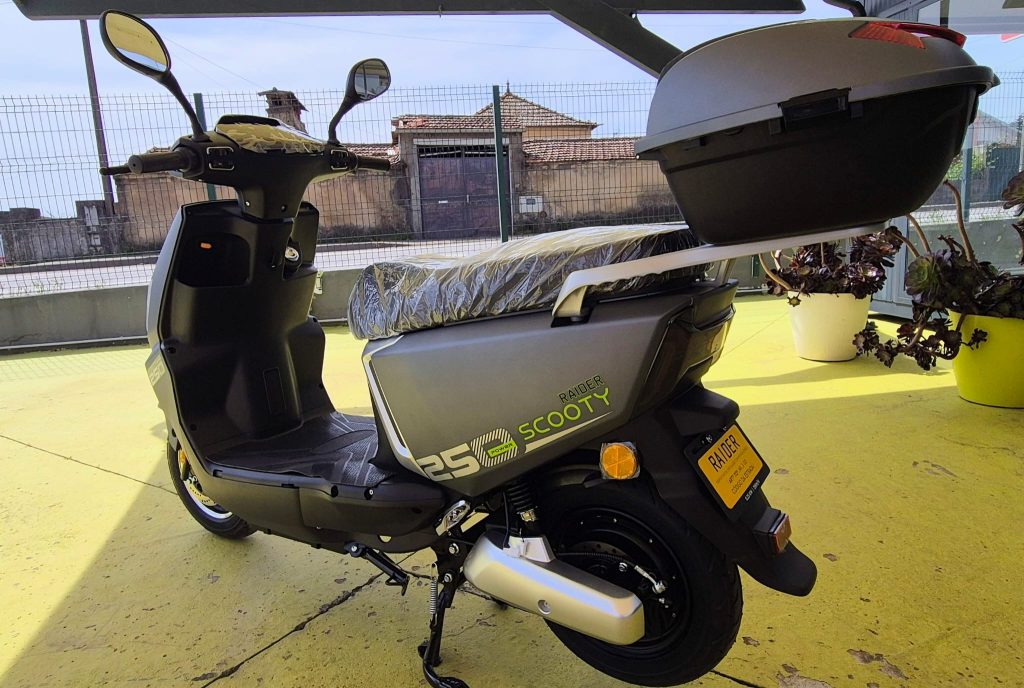 Raider SCOOTY250 72v